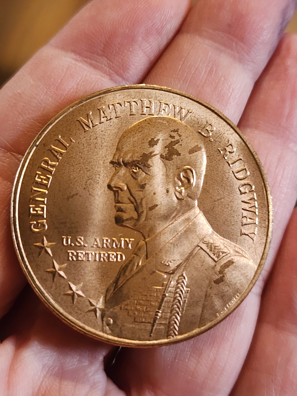 Commemorative General Matthew B. Ridgway Bronze Coin - Gold Tone